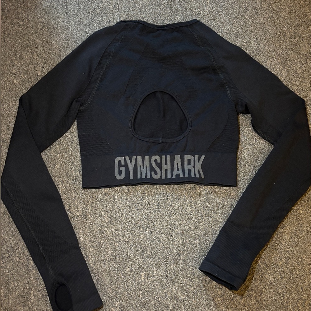 GYMSHARK long sleeve workout top!